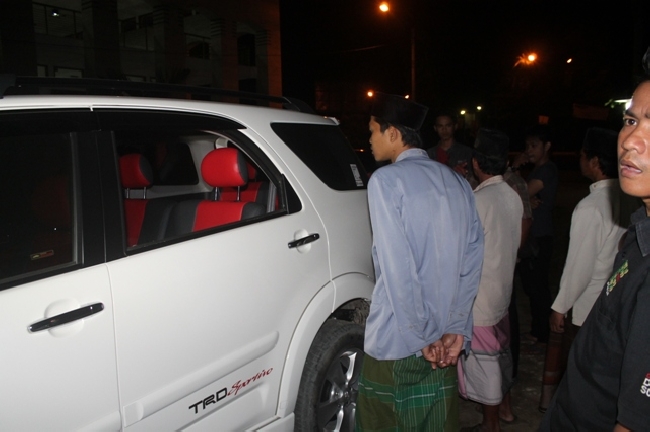 Dua Mobil Sekaligus Dibobol Pencuri Saat Sedang Sholat Maghrib